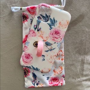 iPhone 11 loopy case